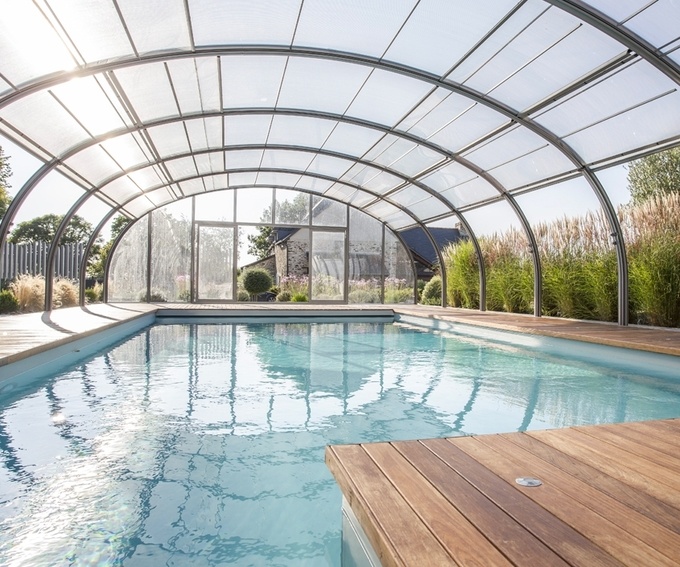 Bien choisir son abri de piscine