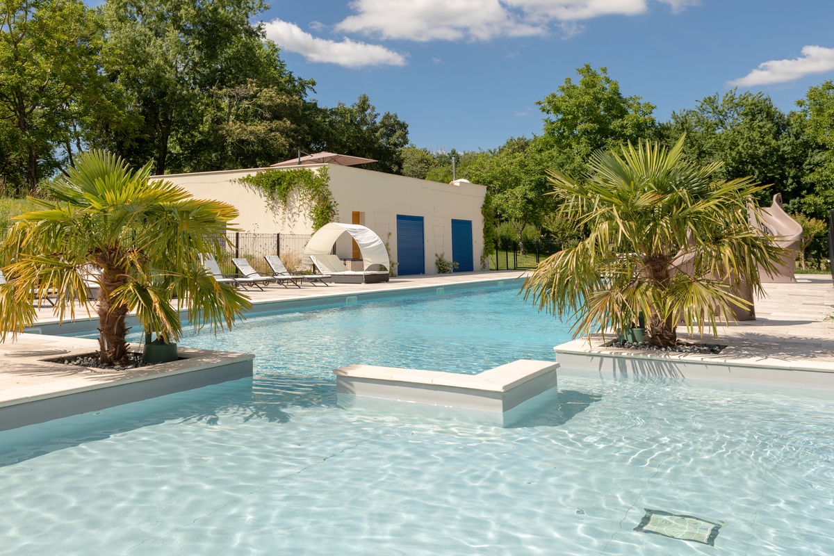 les tendances de design de piscine cette annee